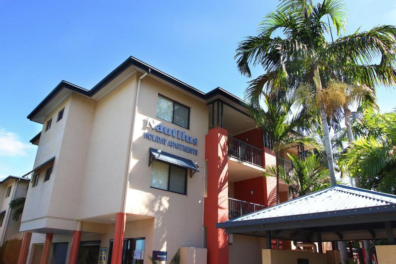 Nautilus Holiday Apartments Port Douglas Exterior foto